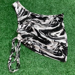Retro Wave Print Black White & Gray One Shoulder Tank